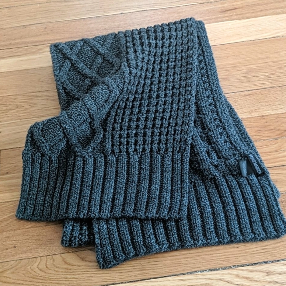 Chunky Steve Madden Scarf